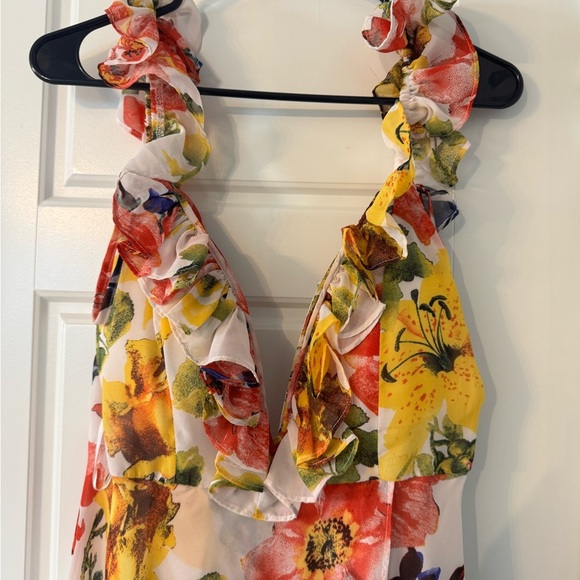 Viola Floral Maxi High-Low Dress with Ruffled Straps - Picture 6 of 9